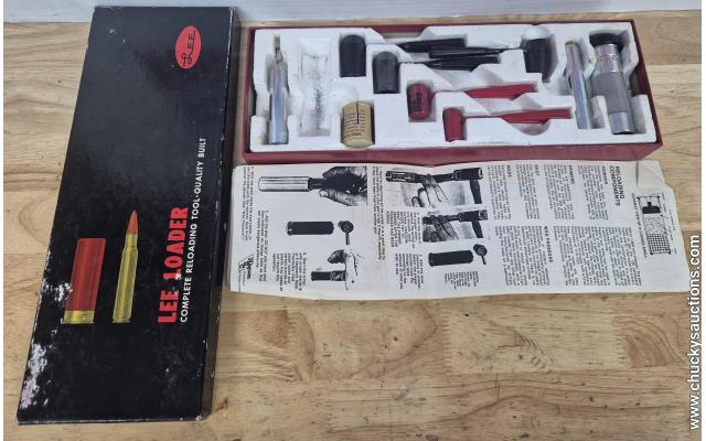 LOT 462 12GA HAND LOADER LEE