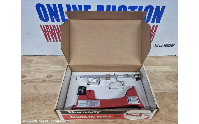 LOT 553 VINTAGE HORNADY SCALES