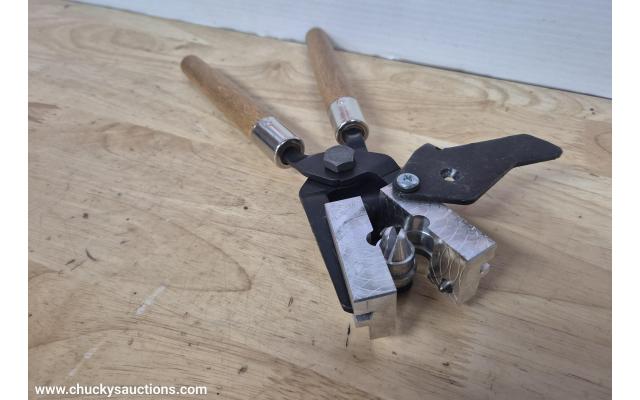 LOT 560 54 CAL MINI MOULD