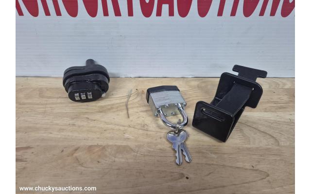 LOT 585 GUN LOCKS