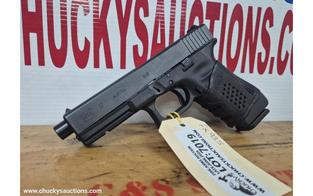 LOT 719 GLOCK 17A 9MM FX935
