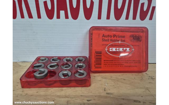 LOT 766 LEE AUTO-PRIME SHELL HOLDER SET