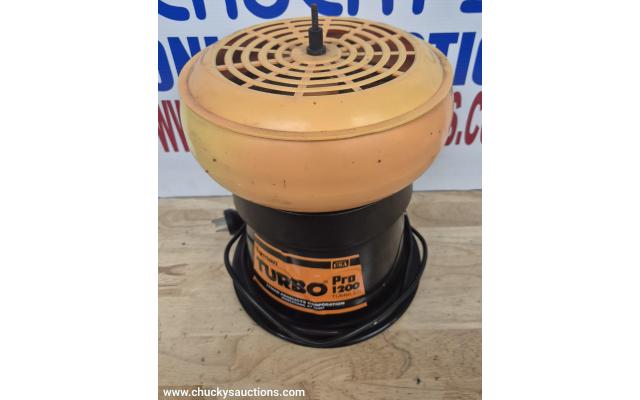 LOT 863 LYMAN PRO 1200 TUMBLER MEDIA INSIDE
