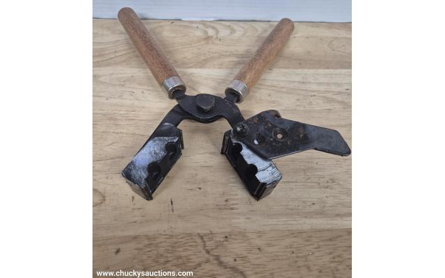 LOT 865 LEE DOUBLE CAVITY MOULD .358 158GR S FLAT NOSE PNo90303