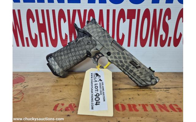 LOT 904 PISTOL GEL BLASTER FZ440