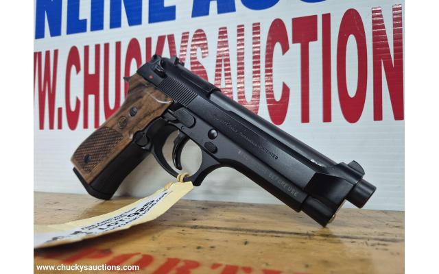 LOT 925 BERETTA 92 9MM FH100