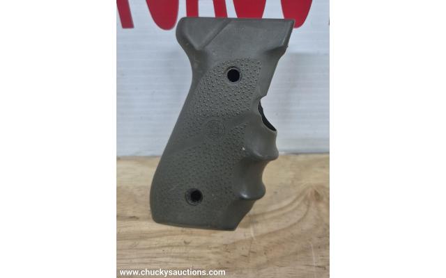 LOT 988 BERETTA 92 HOUGE GRIPS