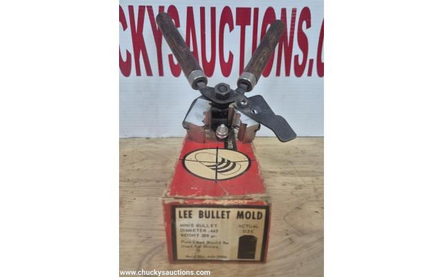 LOT 1079 LEE MOULD 455 288 GR WC