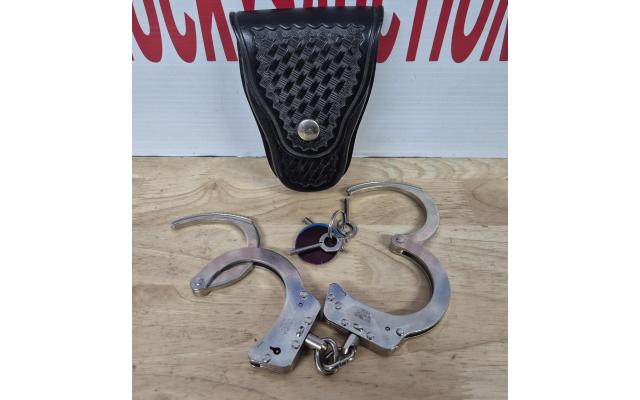 LOT 1190 HANDCUFFS