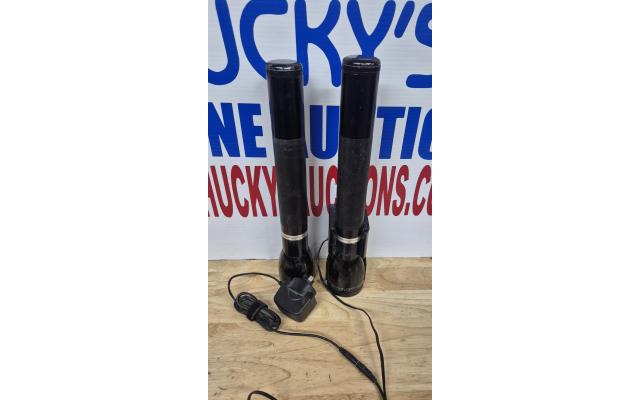 LOT 1191 2X MAGLIGHT TOURCHERS